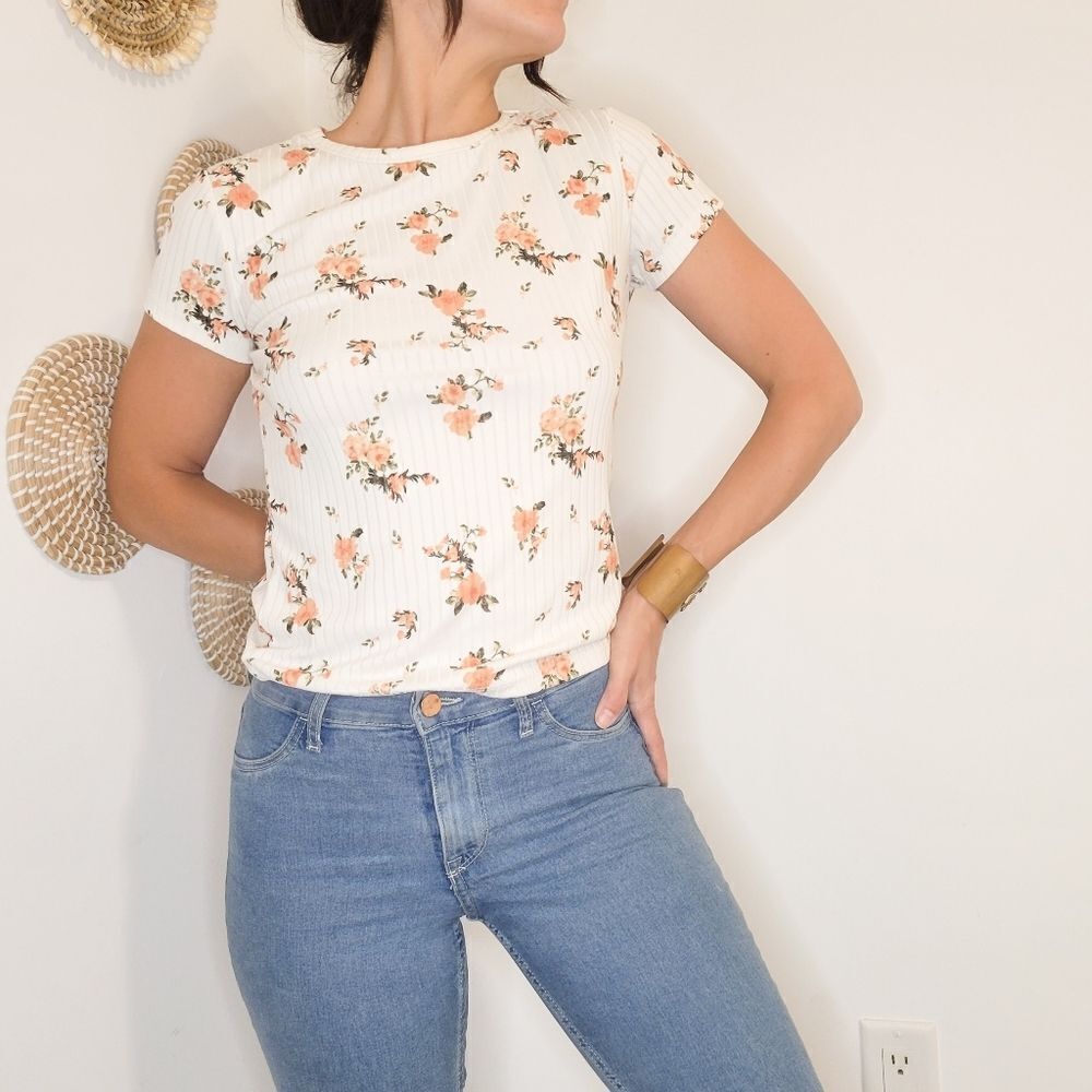 Orange Kiss Women's Floral Stretchy Crew Neck Romantic Top Large